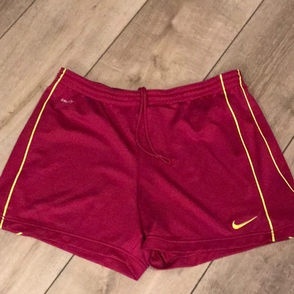 NIKE DRI-FIT SHORTS SZ. LARGE